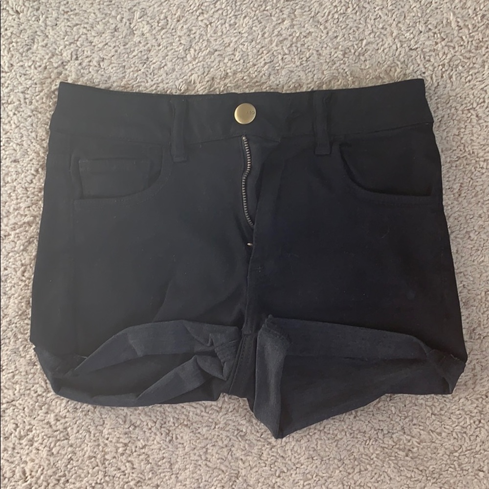 High wasted black shorts